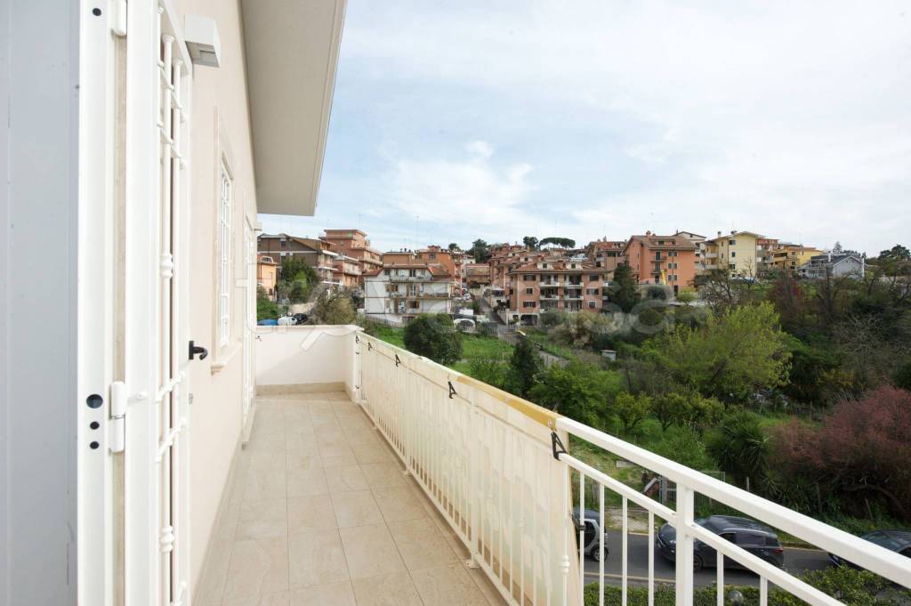appartamento in vendita a Monterotondo in zona Cerqueto