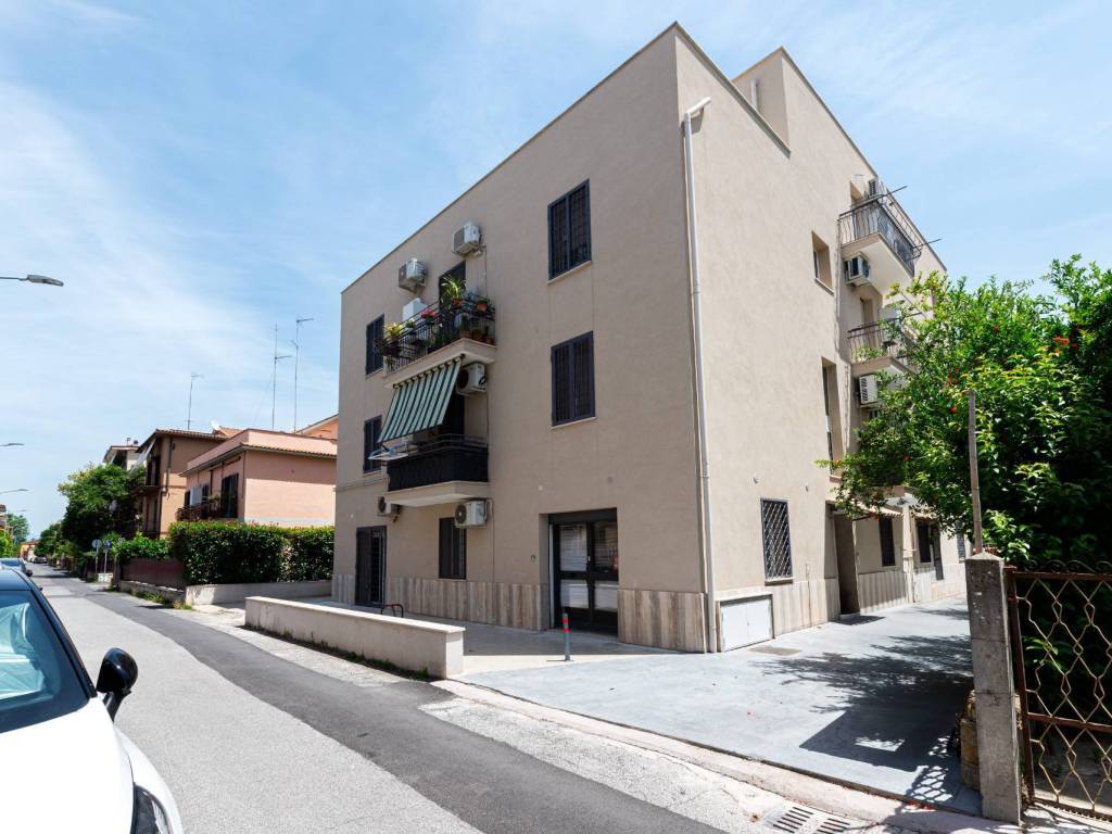 appartamento in vendita a Monterotondo in zona Stazione