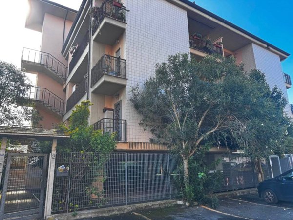 appartamento in vendita a Monterotondo in zona Stazione