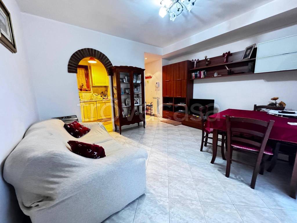 appartamento in vendita a Monterotondo in zona Stazione