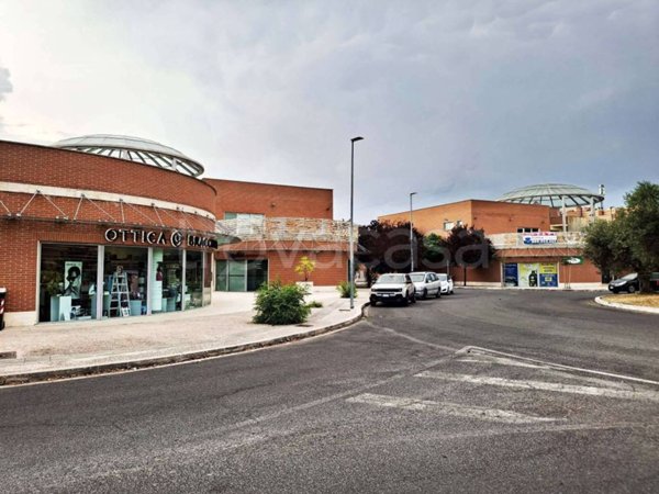 appartamento in vendita a Monterotondo in zona Stazione