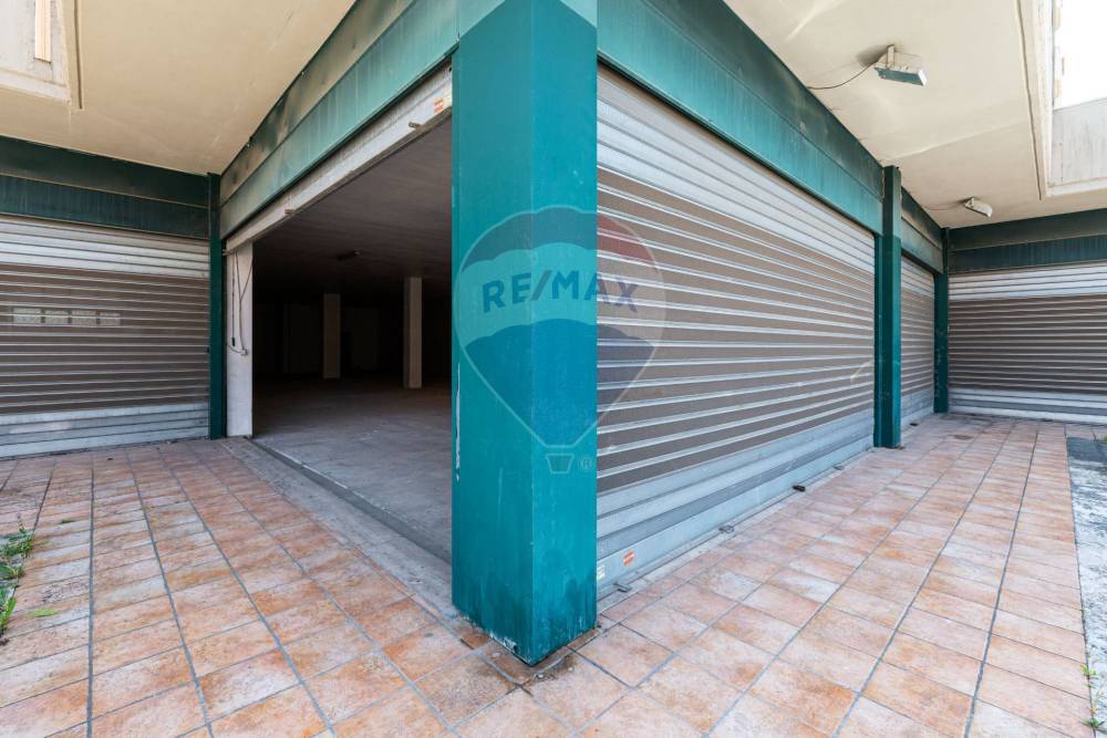 locale commerciale in vendita a Monterotondo