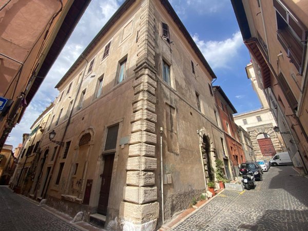 intera palazzina in vendita a Monterotondo