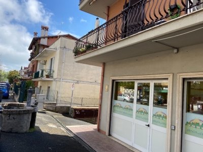 negozio in vendita a Monterotondo