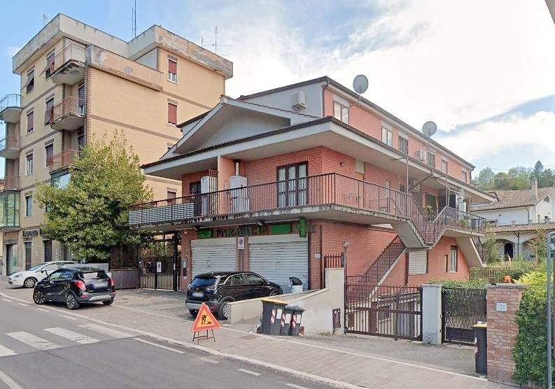appartamento in vendita a Monterotondo in zona Stazione