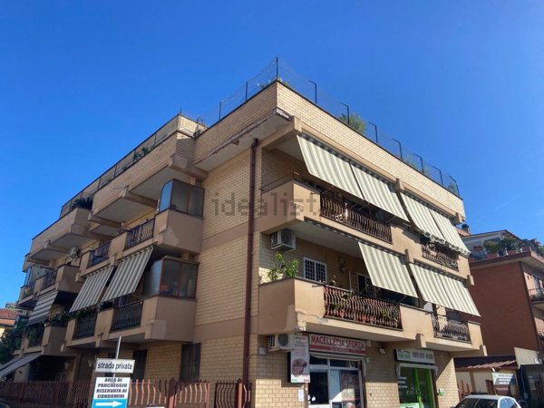 appartamento in vendita a Monterotondo in zona Stazione