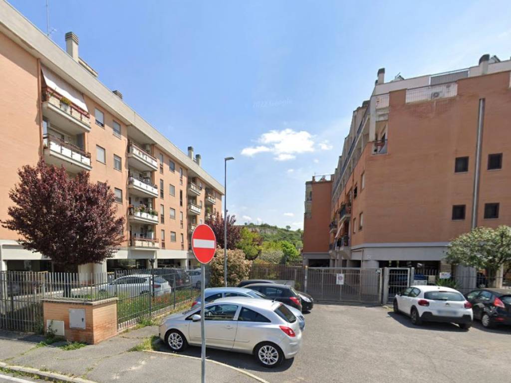 appartamento in vendita a Monterotondo in zona Stazione