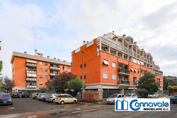 appartamento in vendita a Monterotondo in zona Stazione
