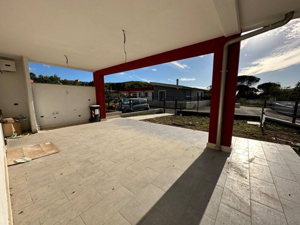 casa indipendente in vendita a Monterotondo in zona Stazione