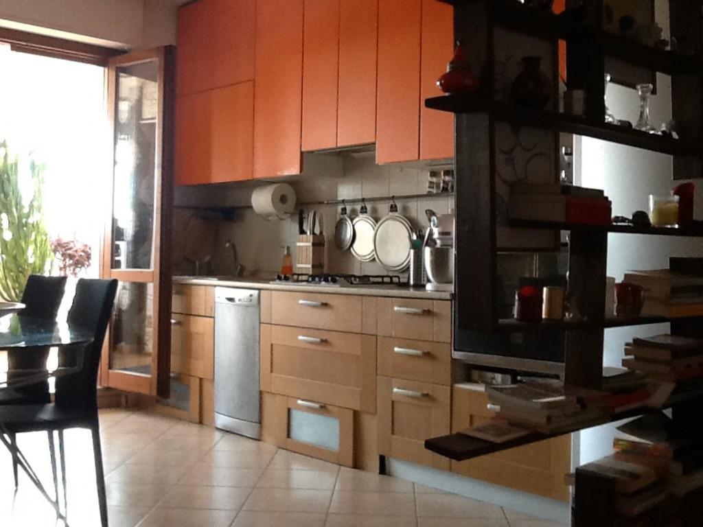 appartamento in vendita a Monterotondo in zona Stazione