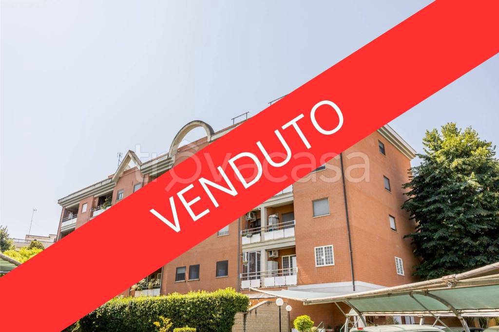 appartamento in vendita a Monterotondo in zona Stazione