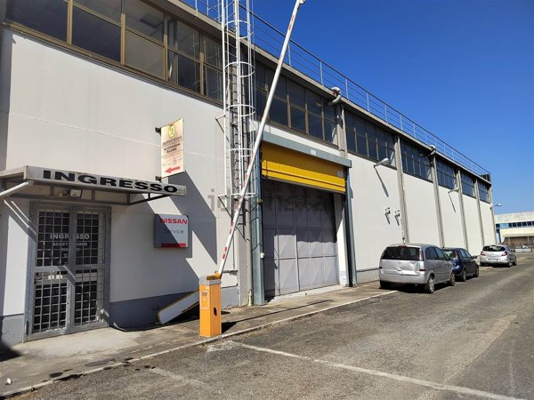 capannone in vendita a Monterotondo in zona Stazione