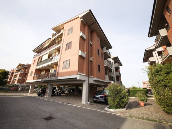 appartamento in vendita a Monterotondo in zona Stazione
