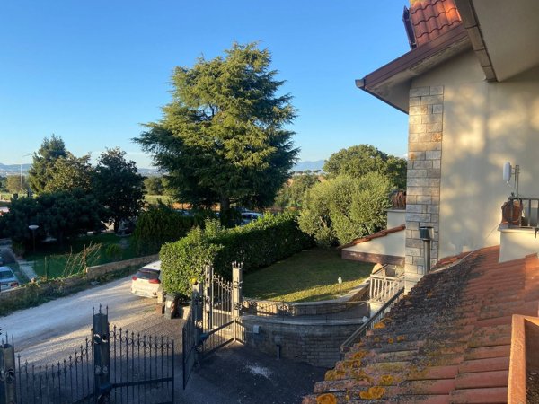 casa indipendente in vendita a Monterotondo in zona San Martino