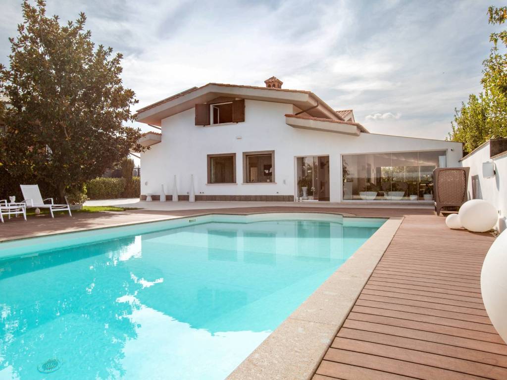 casa indipendente in vendita a Monterotondo