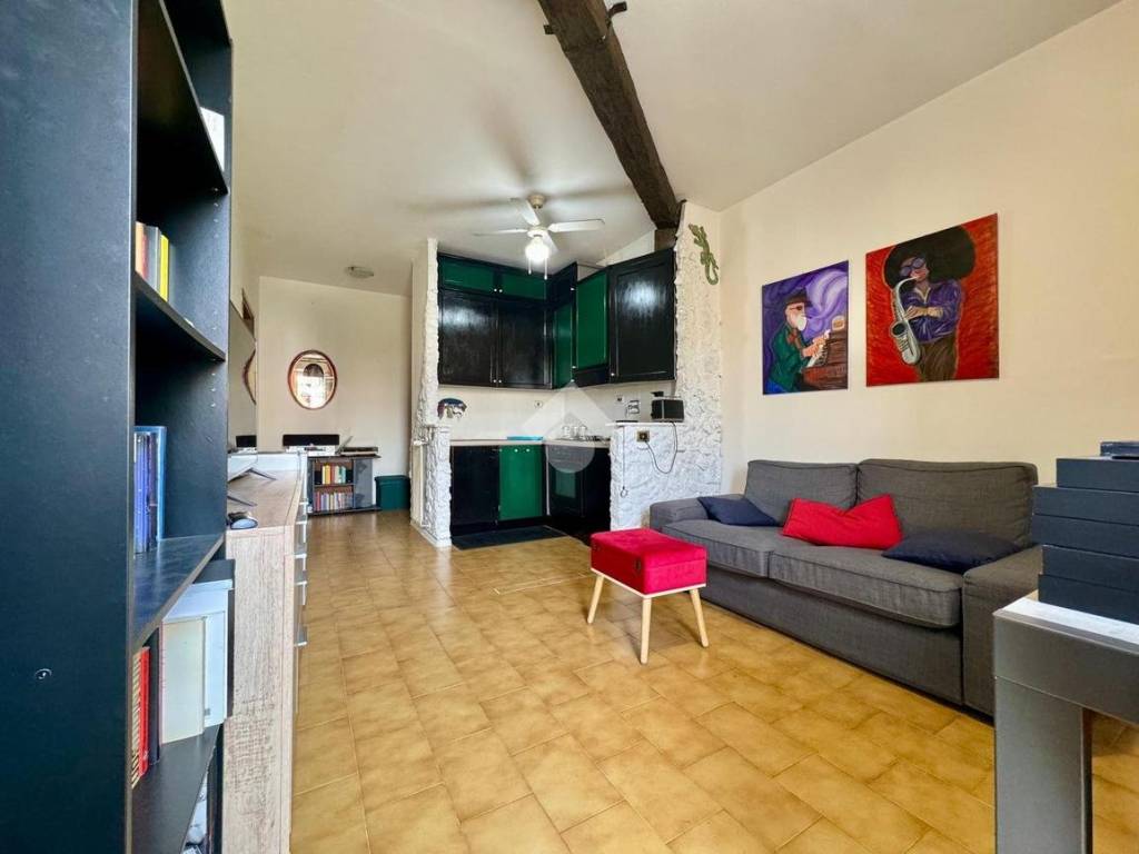 appartamento in vendita a Monterotondo in zona Stazione