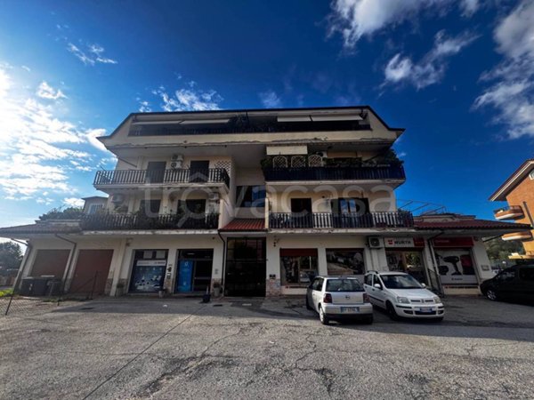 appartamento in vendita a Monterotondo in zona Stazione