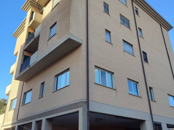 appartamento in vendita a Monterotondo in zona Stazione