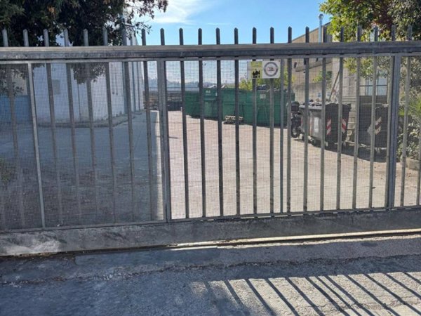 capannone in vendita a Monterotondo in zona Stazione