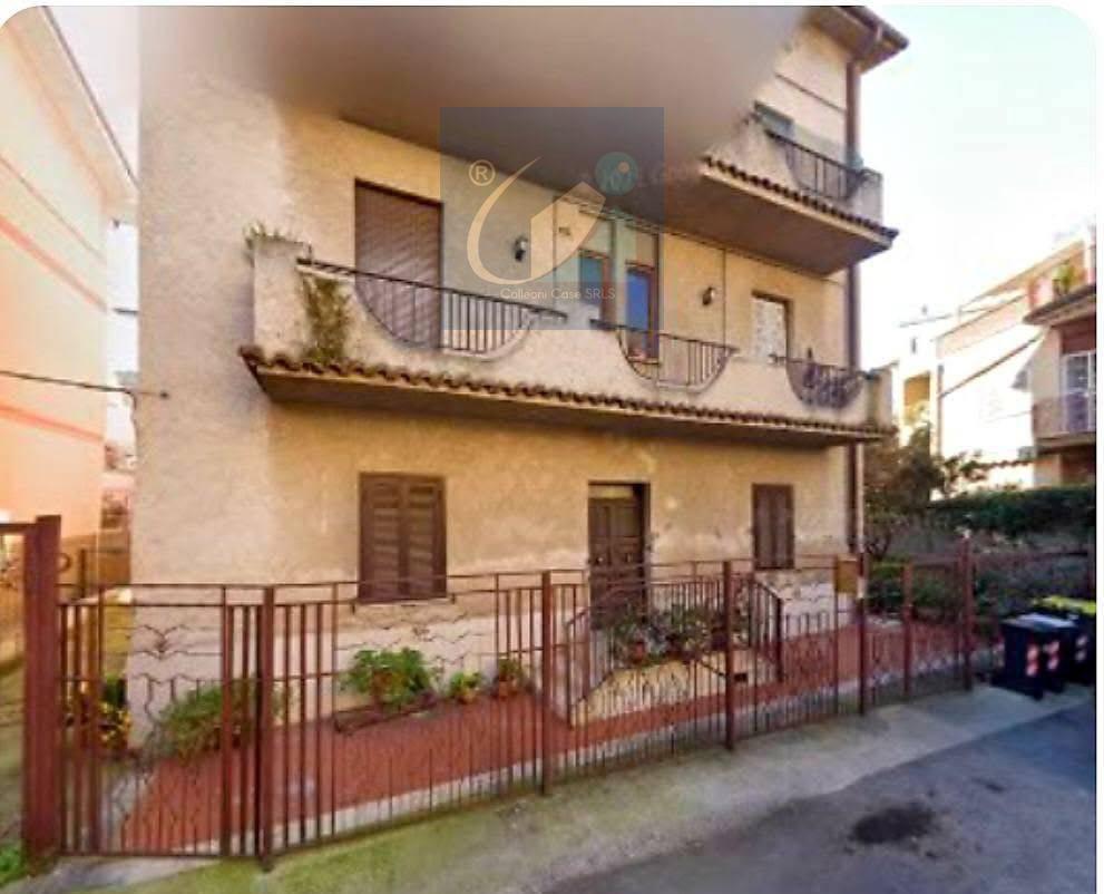 appartamento in vendita a Monterotondo in zona Stazione