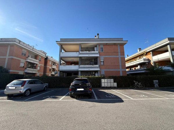 appartamento in vendita a Monterotondo in zona Stazione