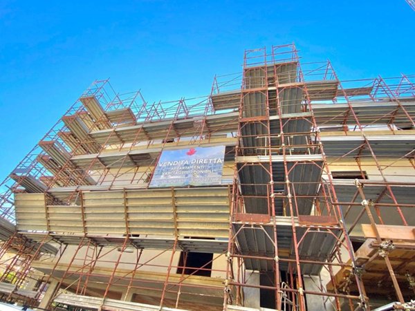 appartamento in vendita a Monterotondo in zona Stazione