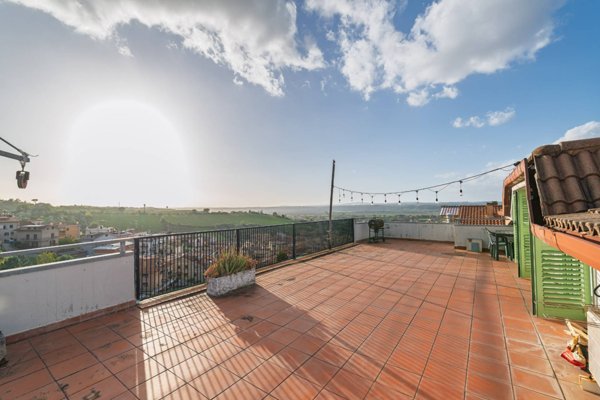 appartamento in vendita a Monterotondo in zona Stazione