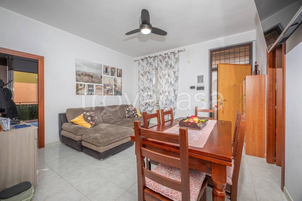 appartamento in vendita a Monterotondo in zona Stazione