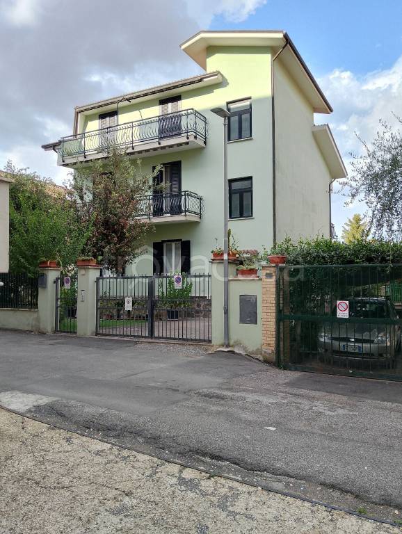casa indipendente in vendita a Monterotondo