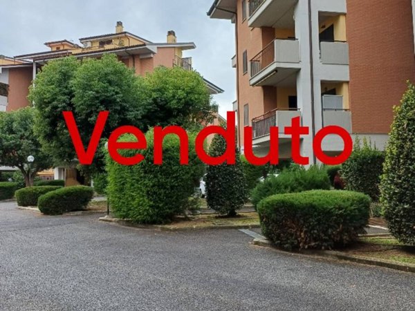 appartamento in vendita a Monterotondo in zona Stazione