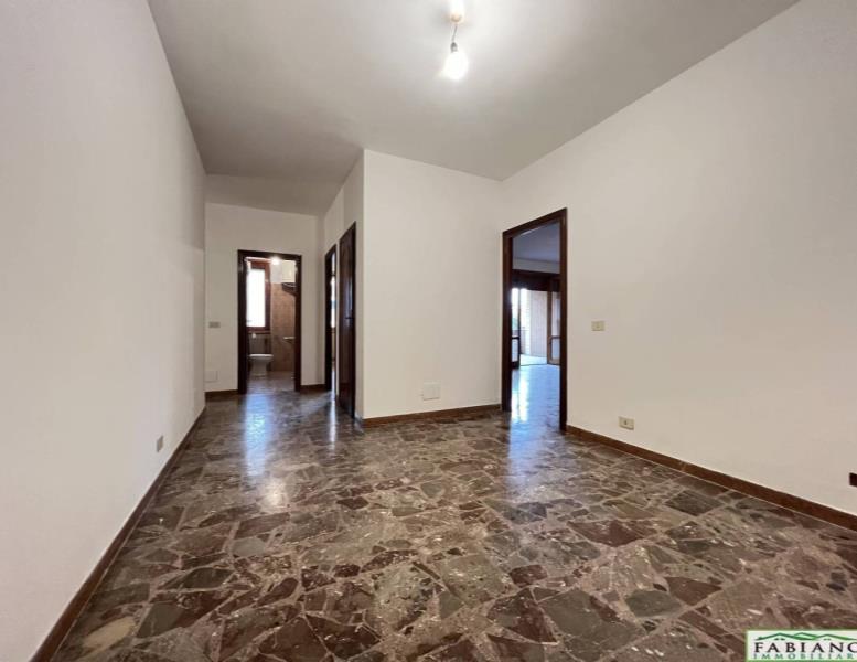 appartamento in vendita a Monterotondo in zona Stazione