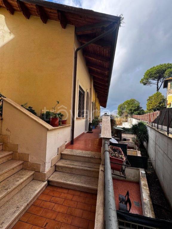 appartamento in vendita a Monterotondo in zona Stazione