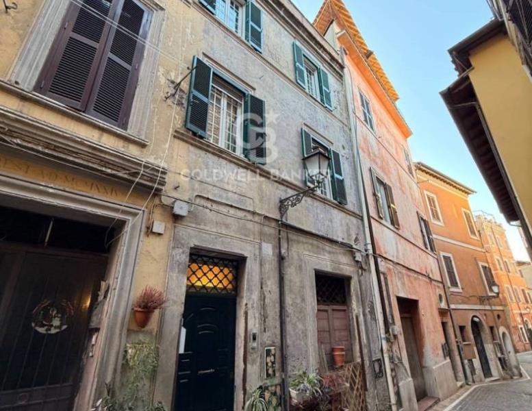 appartamento in vendita a Monterotondo in zona Stazione