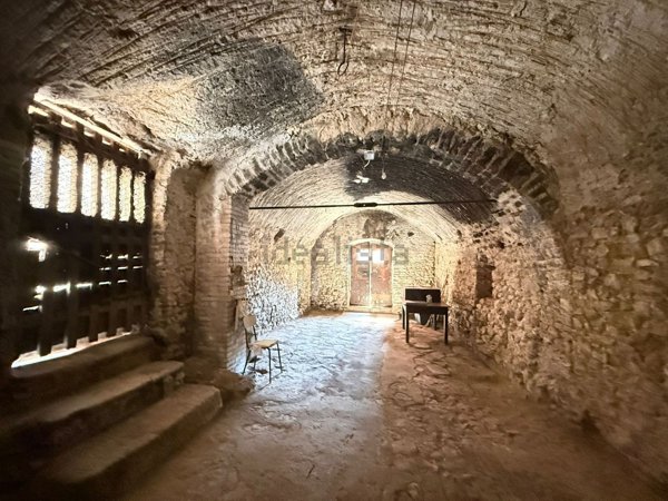 locale di sgombero in vendita a Monterotondo