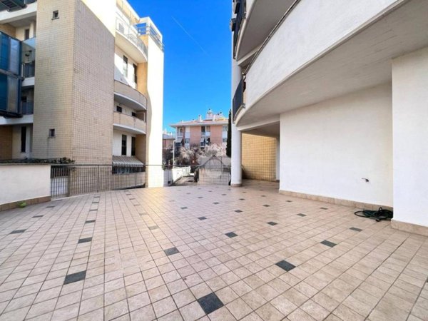 appartamento in vendita a Monterotondo in zona Stazione