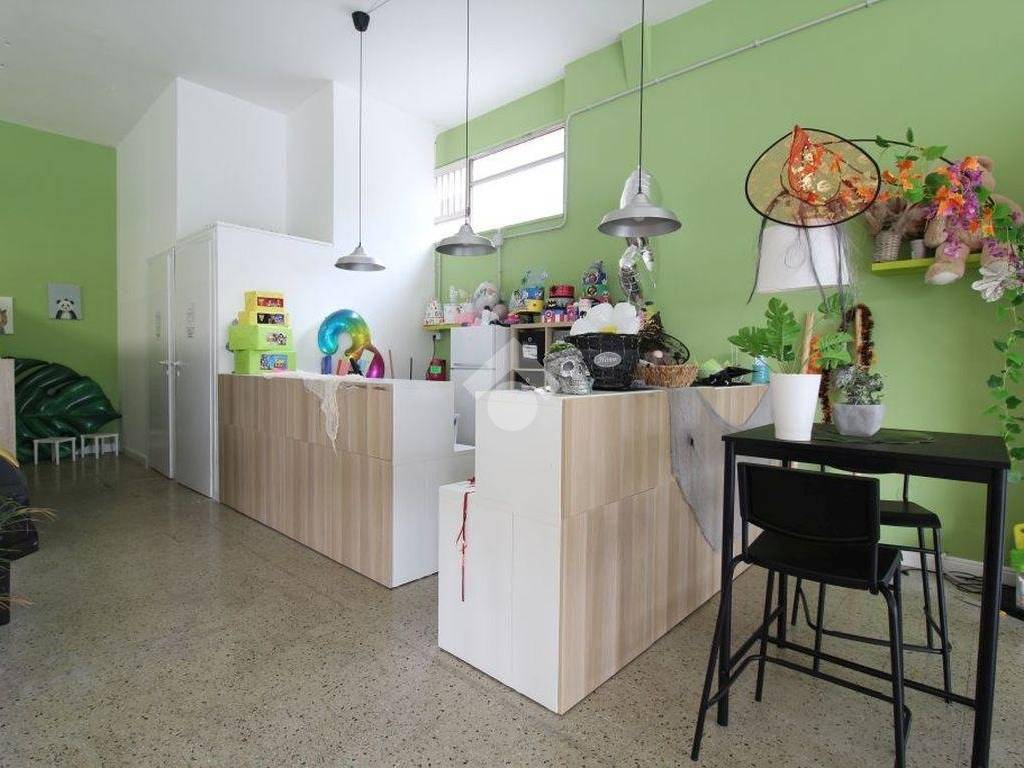 negozio in vendita a Monterotondo in zona San Martino