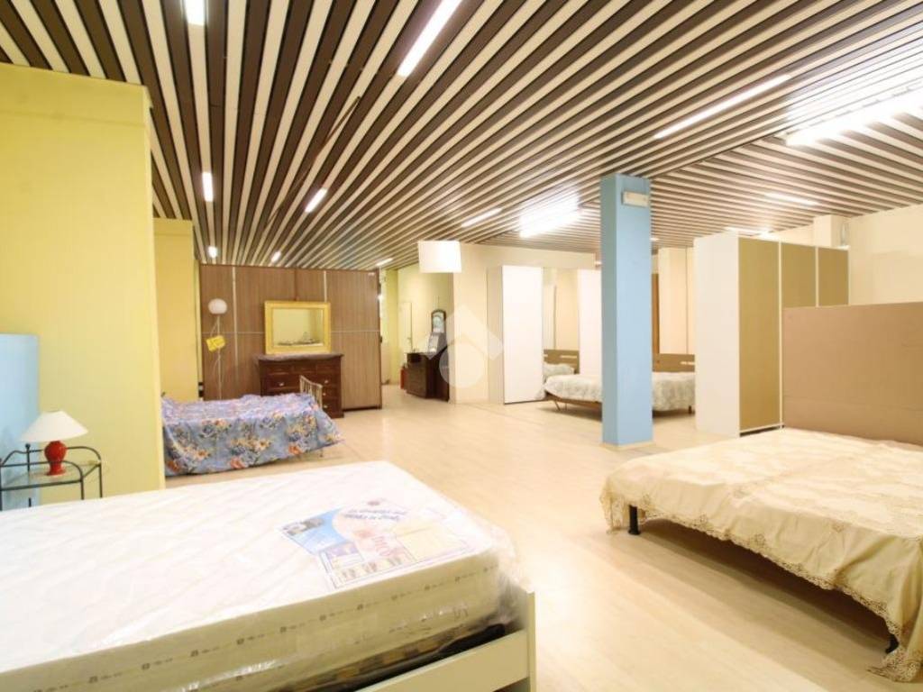 locale commerciale in vendita a Monterotondo in zona San Martino