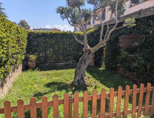 casa indipendente in vendita a Monterotondo