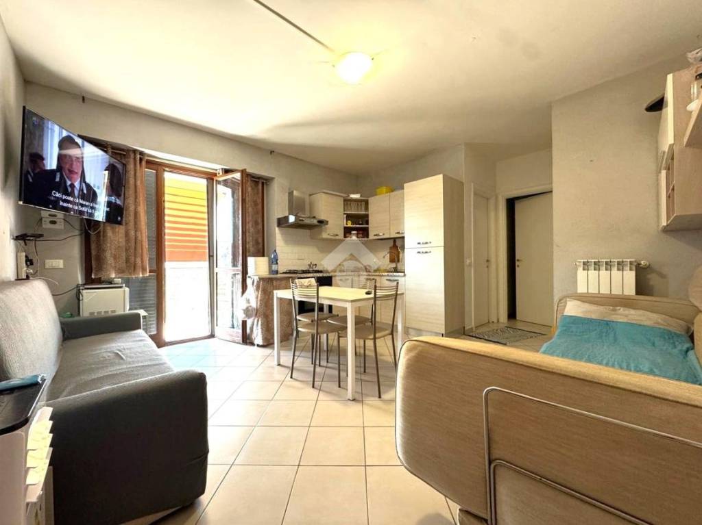 appartamento in vendita a Monterotondo in zona Stazione