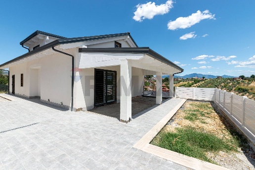 casa indipendente in vendita a Monterotondo