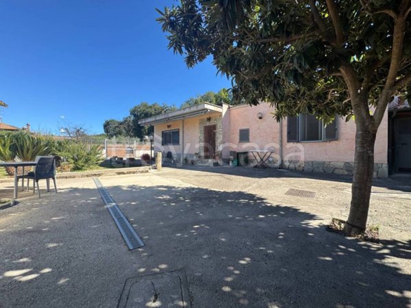 casa indipendente in vendita a Monterotondo