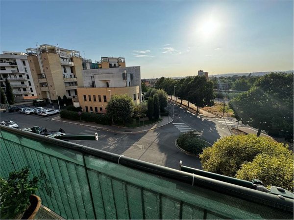 appartamento in vendita a Monterotondo in zona Stazione