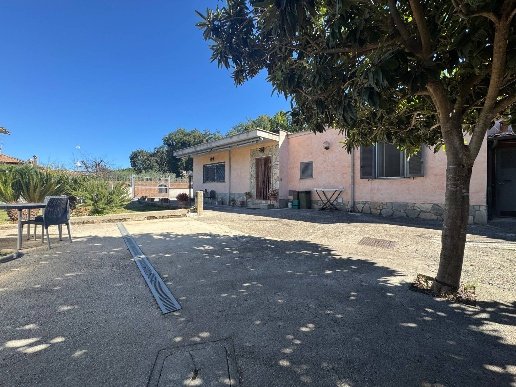 casa indipendente in vendita a Monterotondo