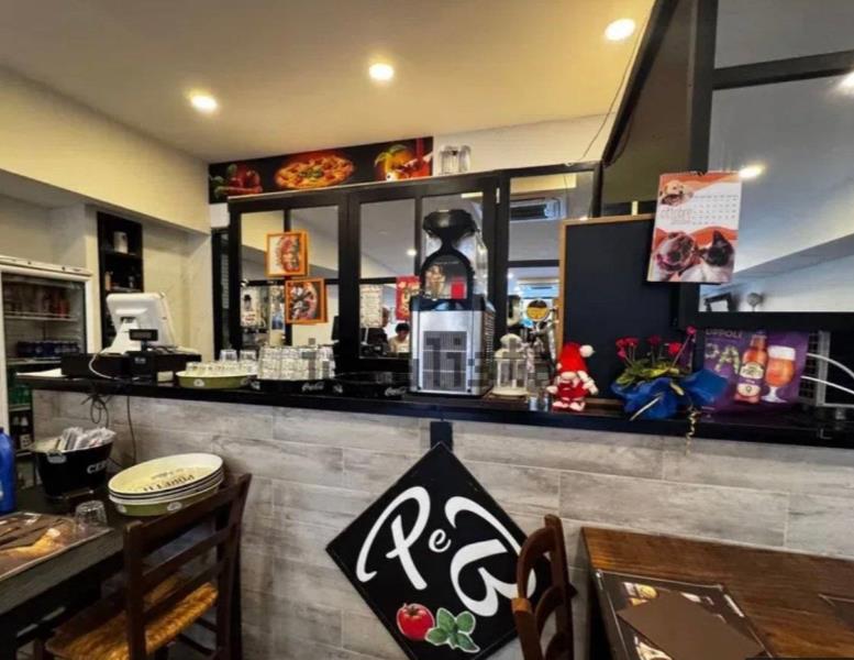 negozio in vendita a Monterotondo in zona Stazione