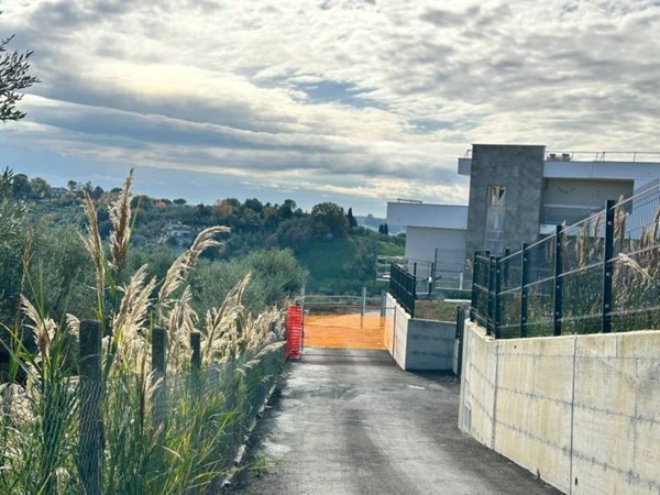 casa indipendente in vendita a Monterotondo