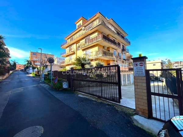 casa indipendente in vendita a Monterotondo