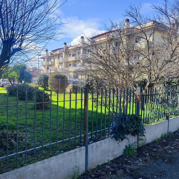 appartamento in vendita a Monterotondo in zona Stazione