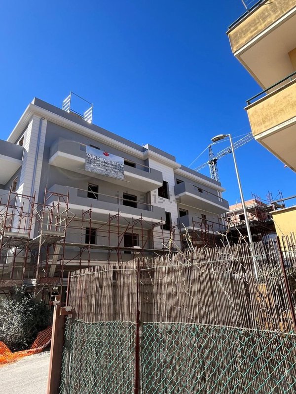 appartamento in vendita a Monterotondo in zona Stazione