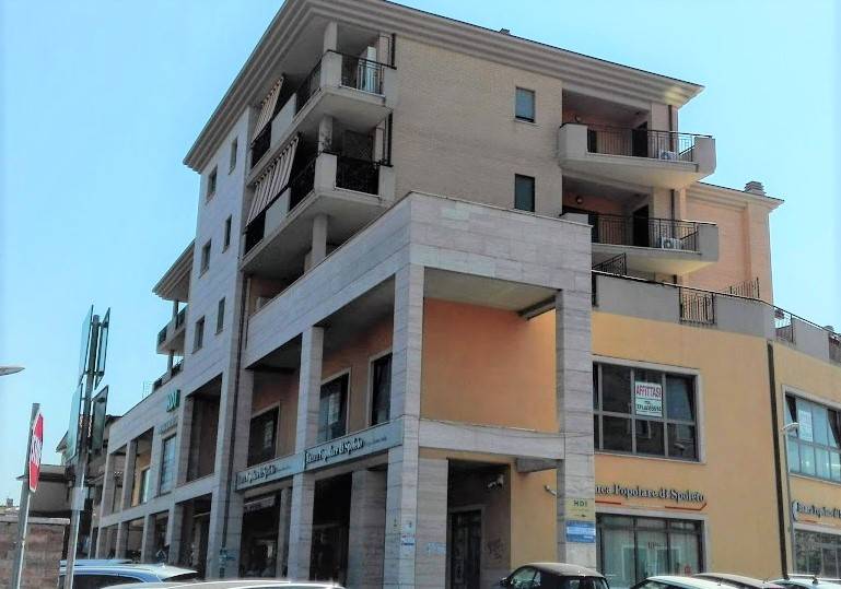 ufficio in vendita a Monterotondo in zona Stazione