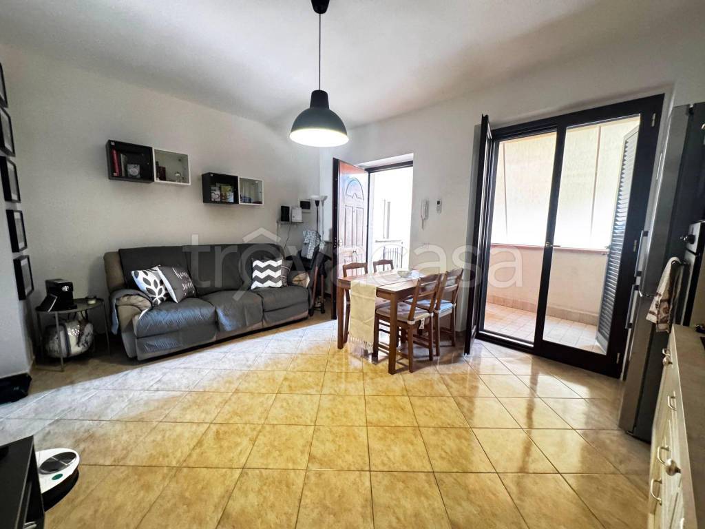 appartamento in vendita a Monterotondo in zona Stazione